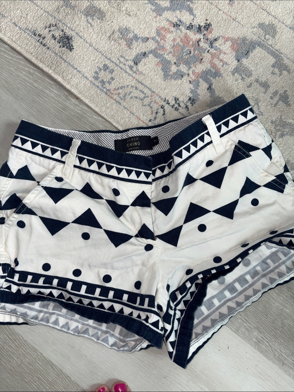 J. Crew White & Navy Geometric Print Chino Shorts size 2